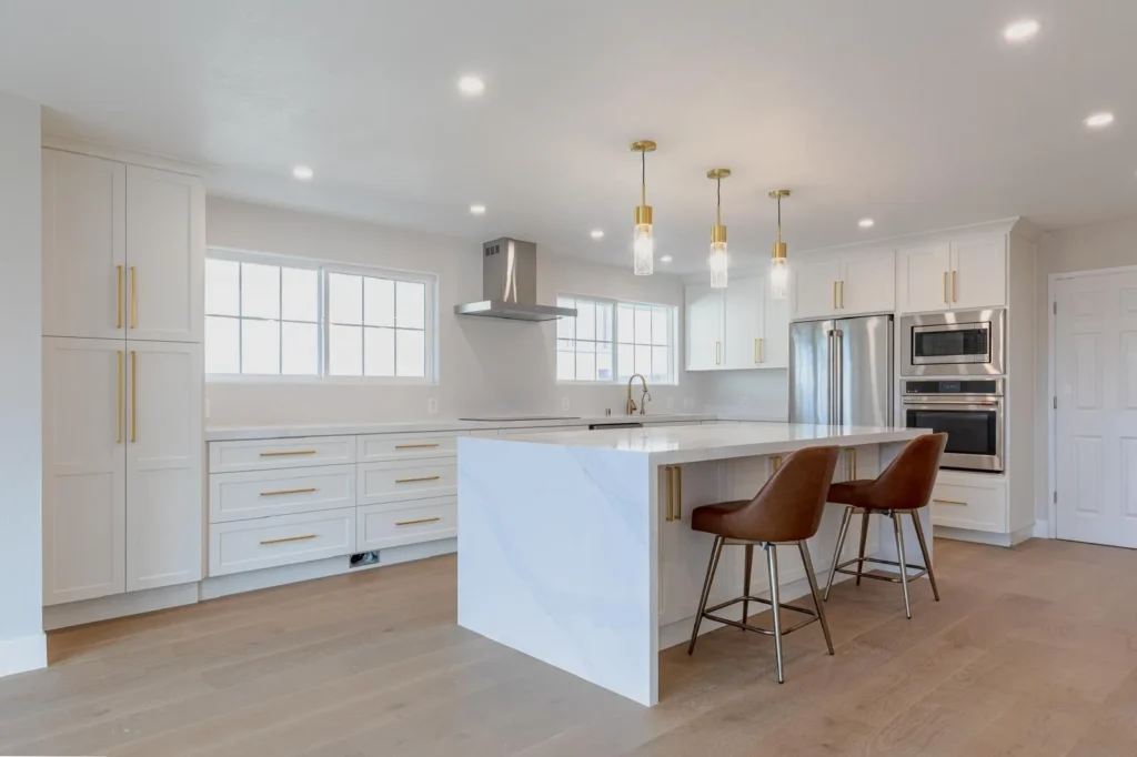 White modern kitchen